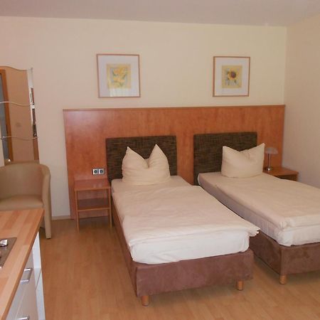 Apartment-Pension Schwalbennest Герцогенаурах Номер фото