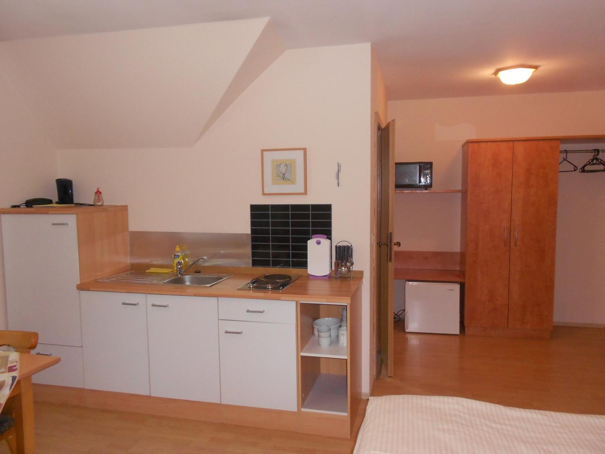 Apartment-Pension Schwalbennest Герцогенаурах Номер фото