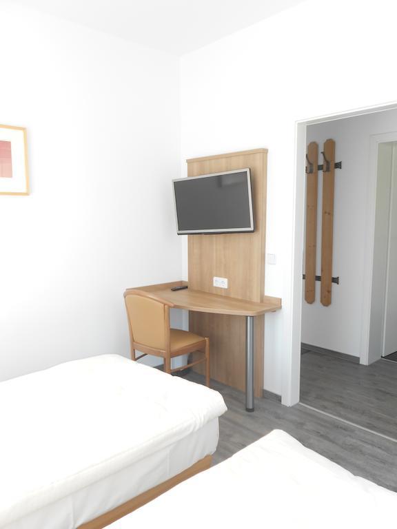 Apartment-Pension Schwalbennest Герцогенаурах Номер фото